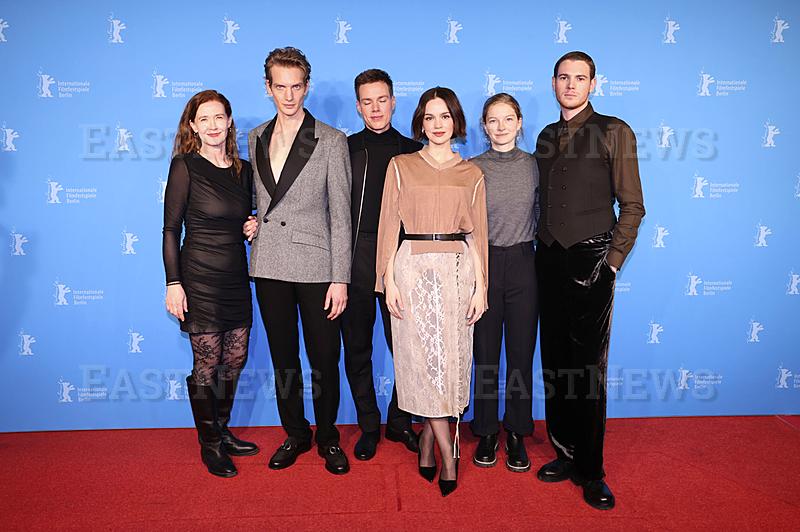 Julika Jenkins, Paul Boche, Kai Stanicke, Emilia Schule, Stephanie Amarell, Philip Froissant 