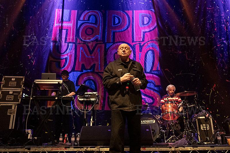 Happy Mondays Performing Live At Roundhouse