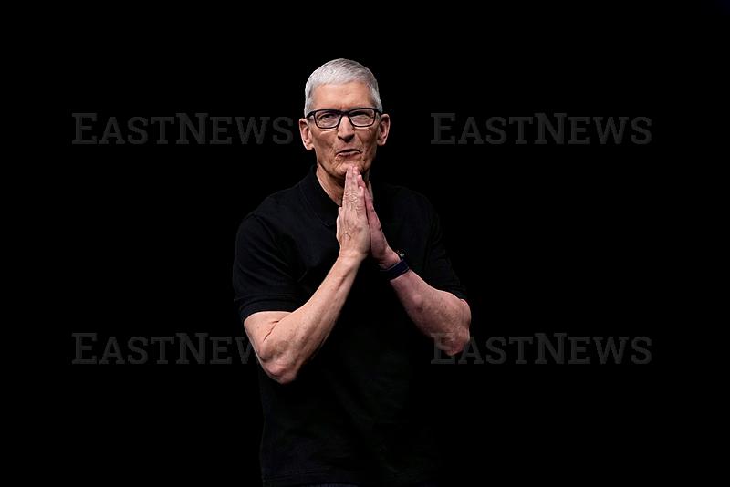 Apple Tim Cook CEO Change